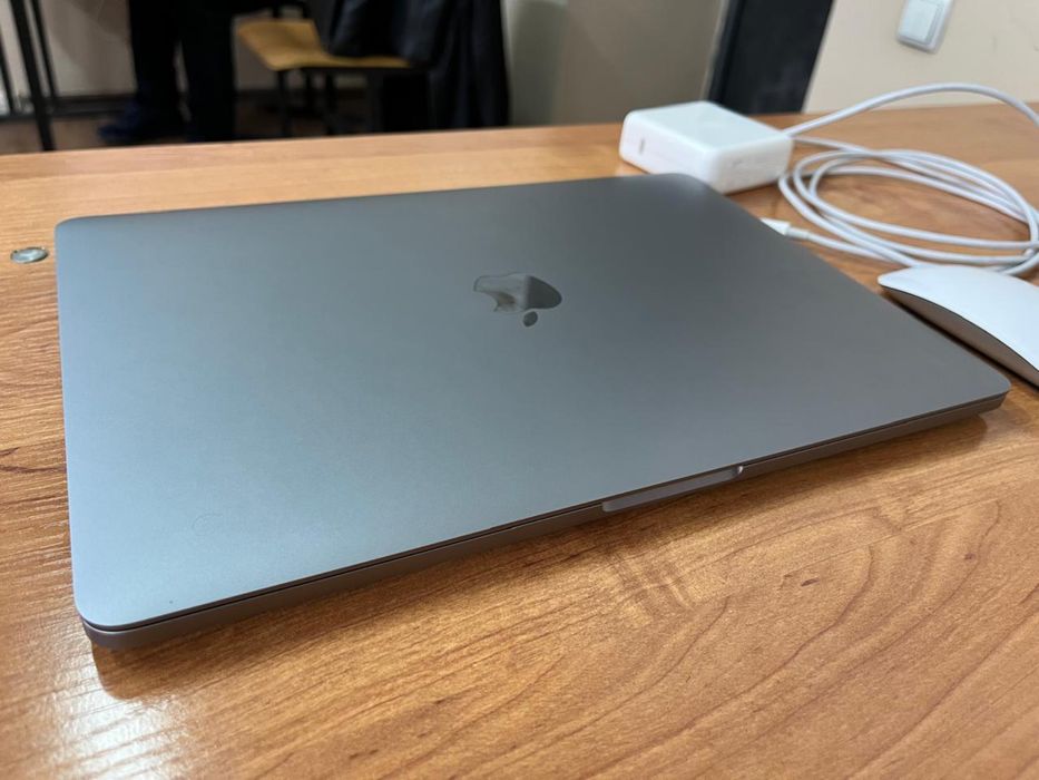 MacBook 13 Pro M2 2022 г