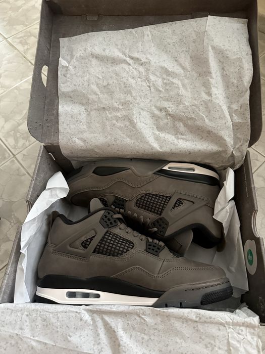 Air Jordan 4 retro Cave stone & black moon ( НЕУПОТРЕБЯВАНИ )