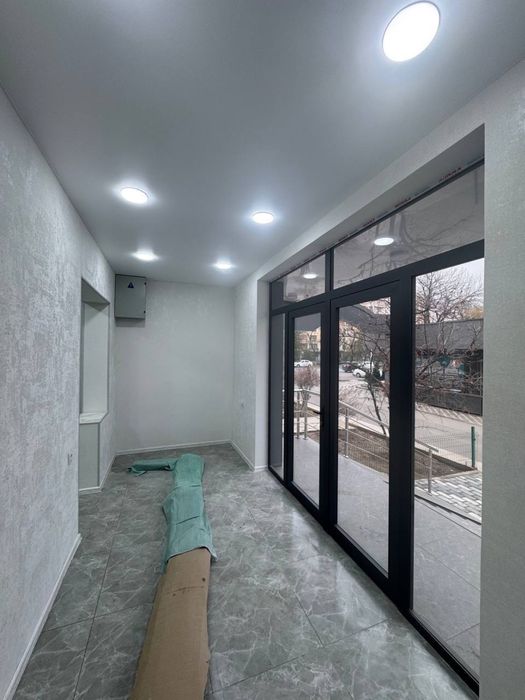 Юнусабад 14 квартал 1/1/4 под офис