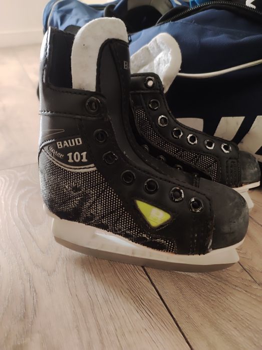 Продам б/у коньки