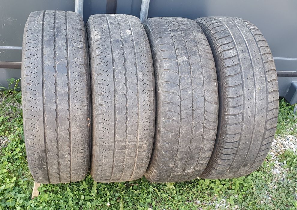 Cauciucuri 205 65 16 C cu jante tabla