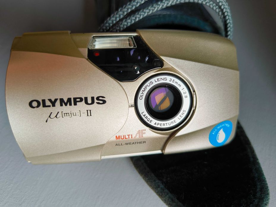 Aparat foto pe film Olympus mju II