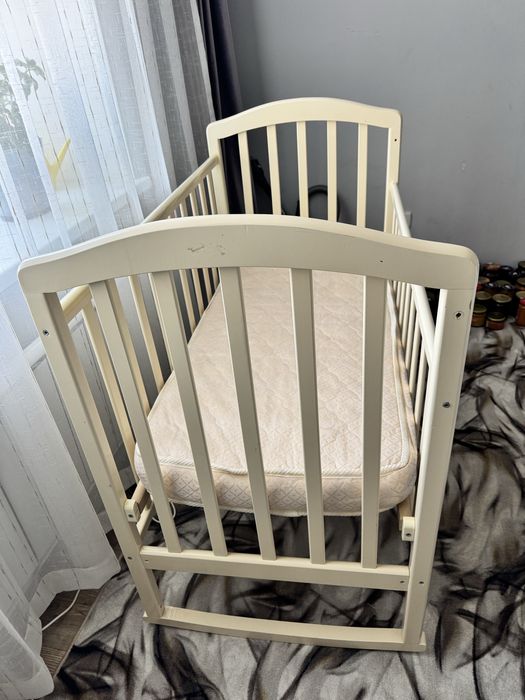 Продам кроватку детскую