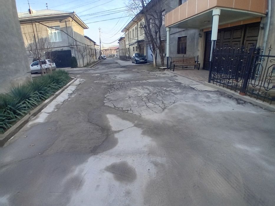 Yunsobod zenit hasanboyda uchaska sotiladi