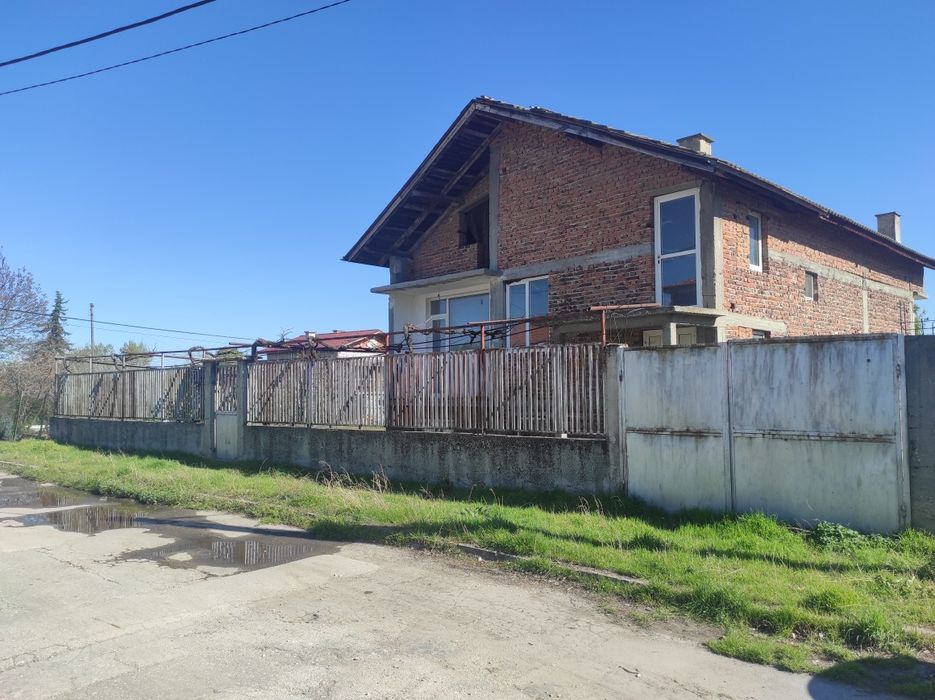 Продава се Къща в с. Братаница, Област Пазарджик - 90 кв.м за 1049 €/кв.м - Снимка #2