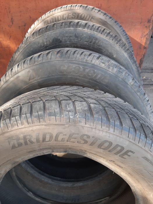 Продам шины 235/55/19 бриджистон