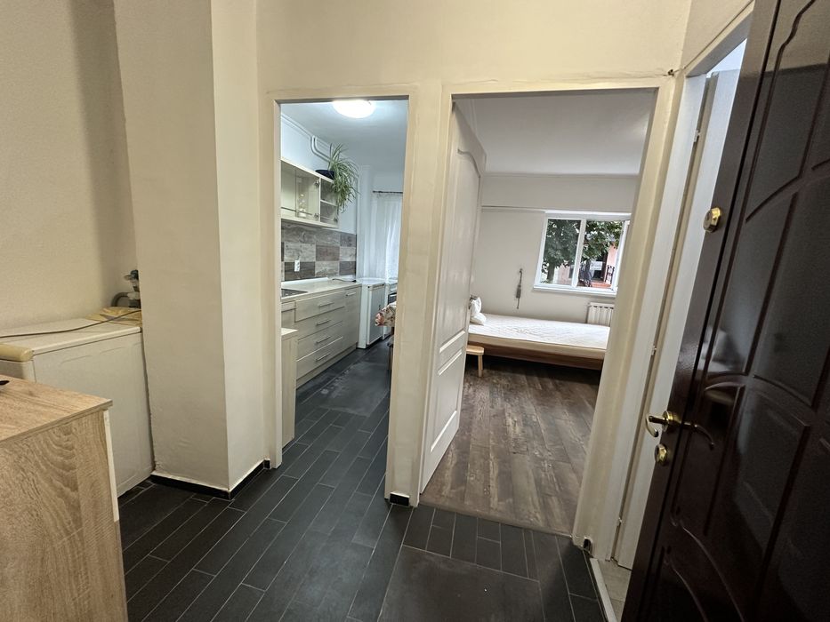 Vand Garsoniera D in Rogerius 32 mp Parter inalt