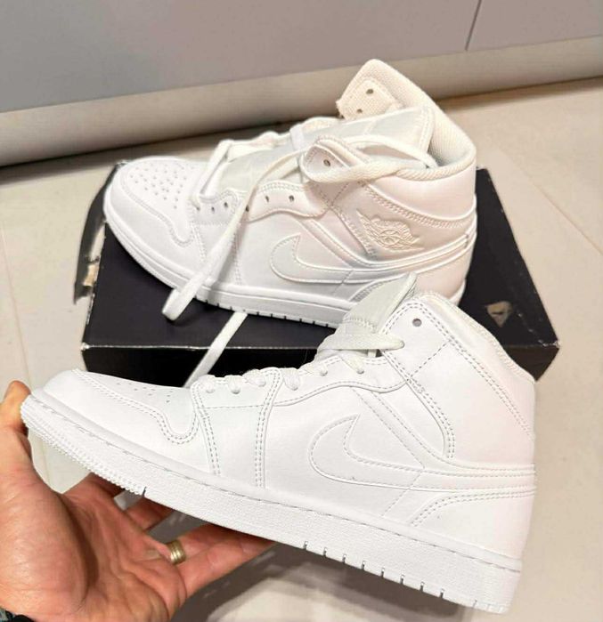 Adidasi Nike Jordan 1 Premium White