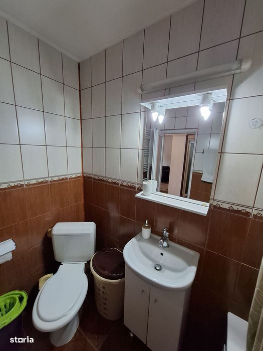 Apartament cu o cameră 40mp zona Bratianu Scoala nr. 8