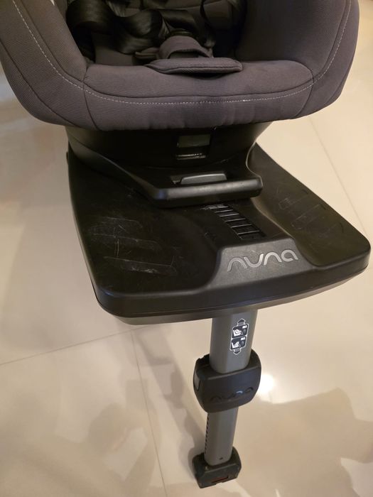 Scaun rotativ  360 grade pt mașină cu isofix-Nuna