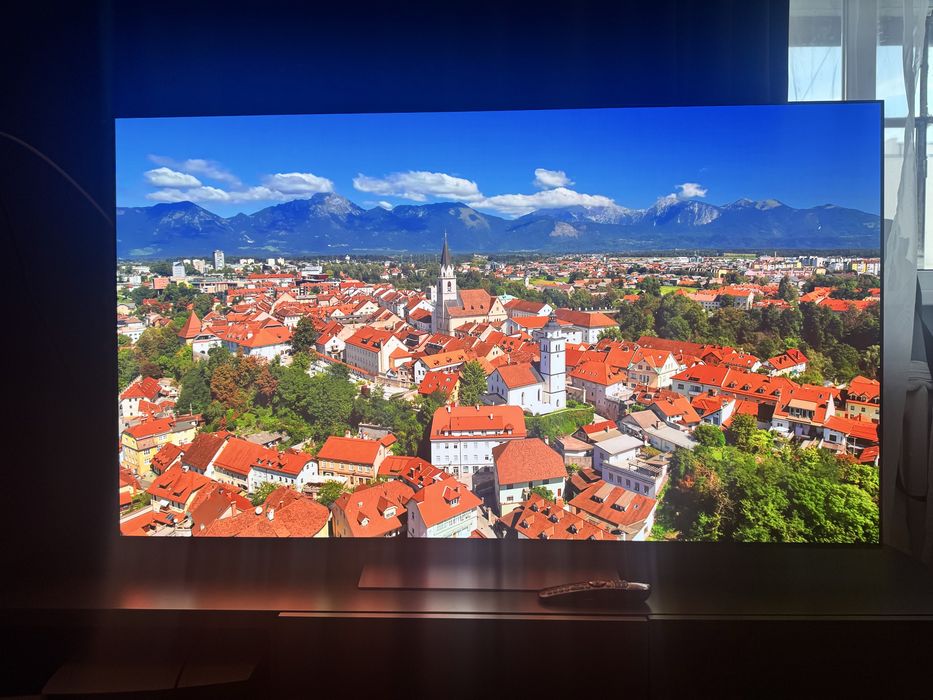 LG OLED C4 164 cm (65”), 4K, 120Hz, 1 an garanție – stare impecabilă