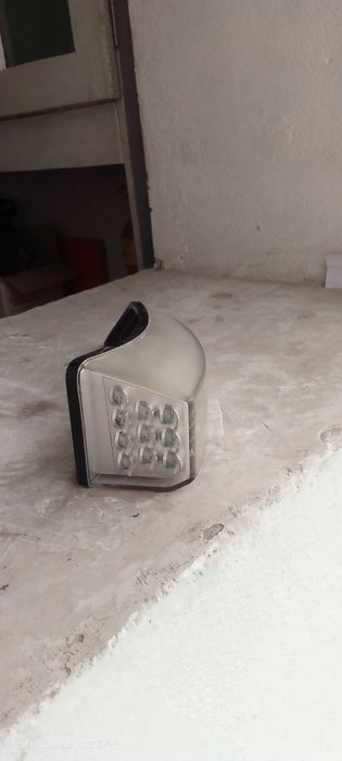 Вольво фура ёки машинани поворотник чироғи.