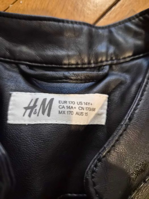 Кожено яке H&M за 14 годишна или размер XS