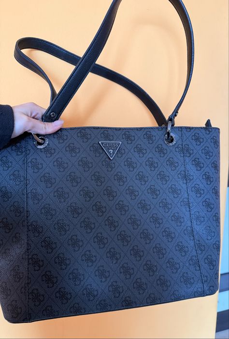 Дамска чанта Guess