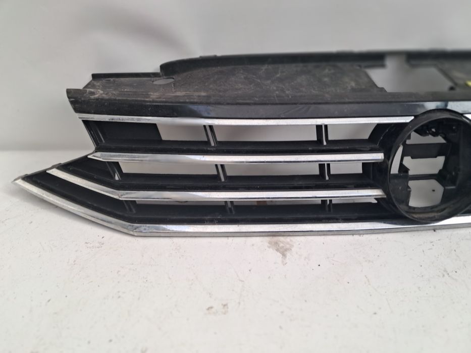 Грил решетка Vw Passat B8