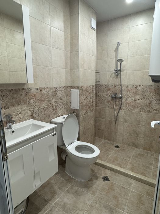 Дава се под наем Двустаен апартамент в Варна, Възраждане 3 - 70 кв.м за 448.8 € - Снимка #6