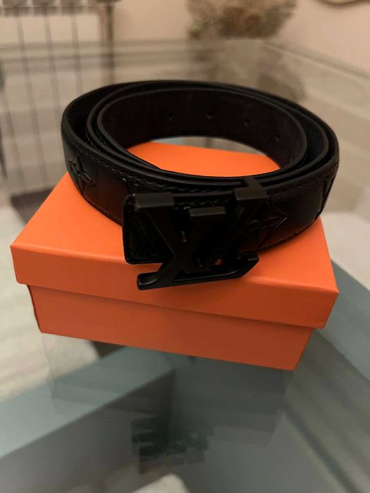 Колани на Louis Vuitton