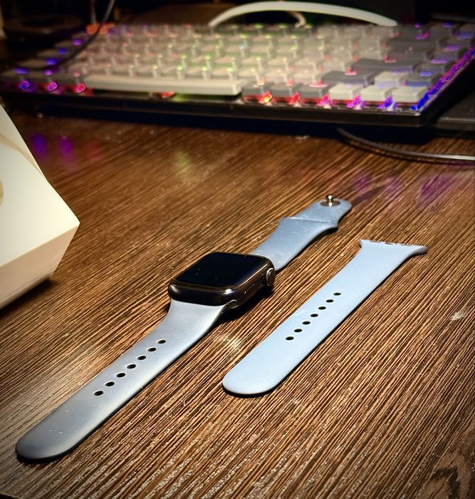Продам Apple Watch Series 8 41 mm