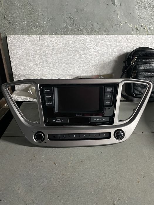 Штатная магнитола accent