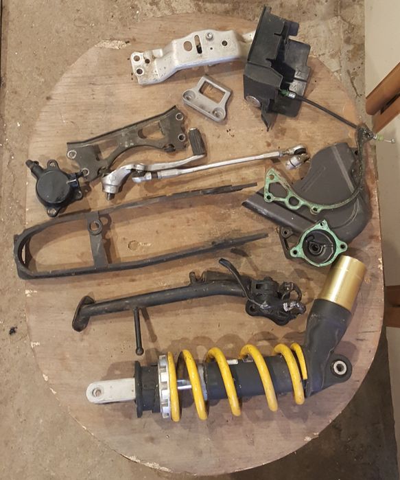 Части за CBR 1000 RR 2004-07