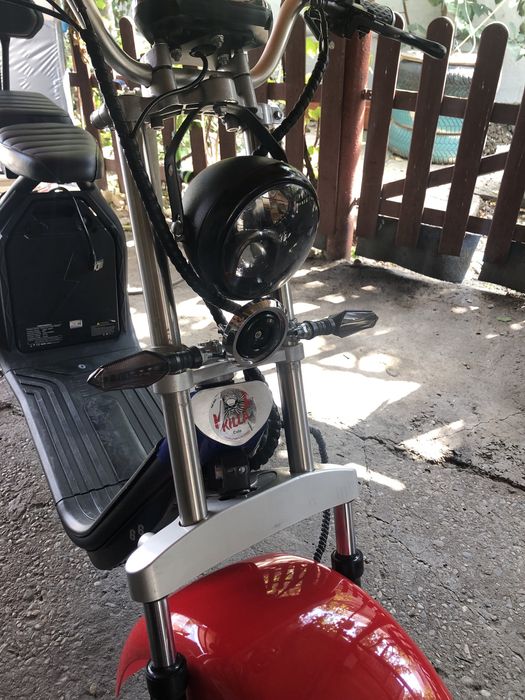 Scuter electric citycoco