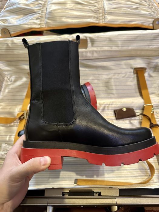 Cizme L’ESTROSA / Prada / Gucci / Dior / Versace / Burberry / Cartier