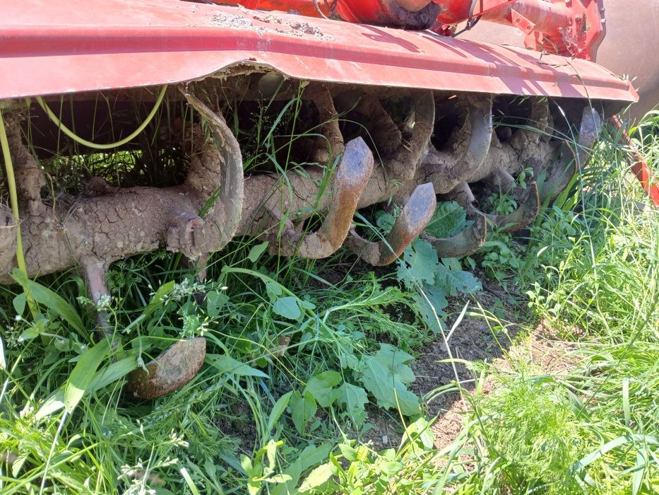 Tractor plus utilaje