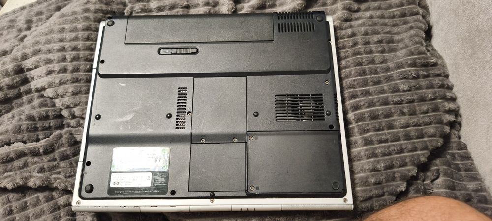 Laptop Hp Ze 2000