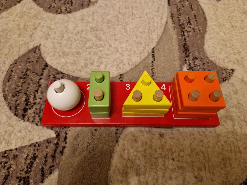 Lot jucarii copii mici de lemn + unul de plastic Montessori