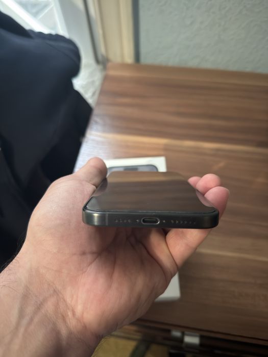 Продается Айфон 15 про макс 256