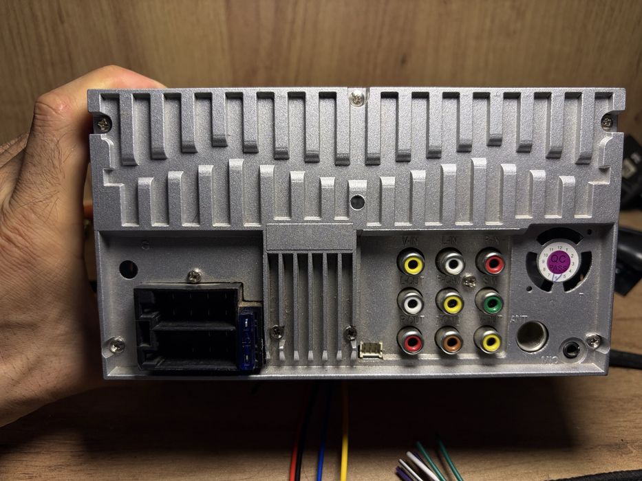 ACV WD-6930 BT monitor