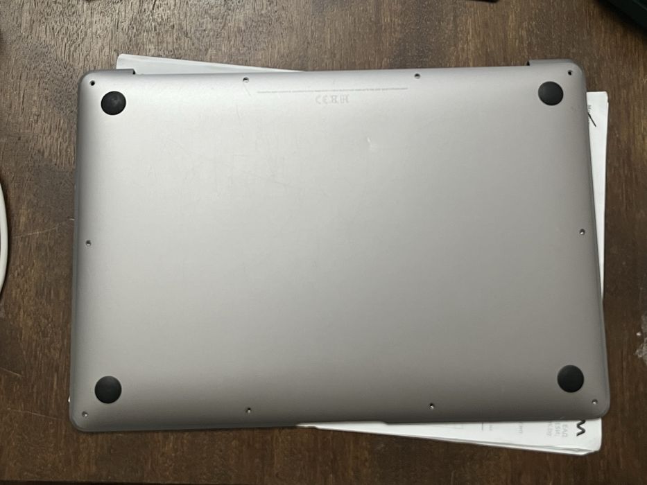 Macbook Air 13 2020 A2179 (на части)