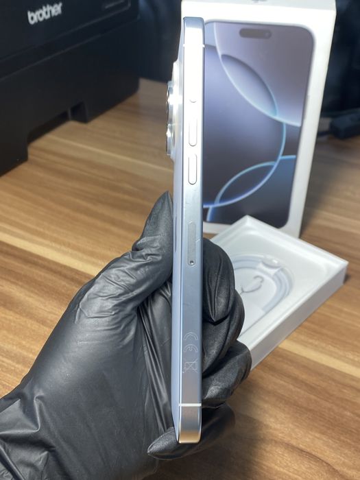 iPhone 16 Pro Max • 256 GB • White Titanium