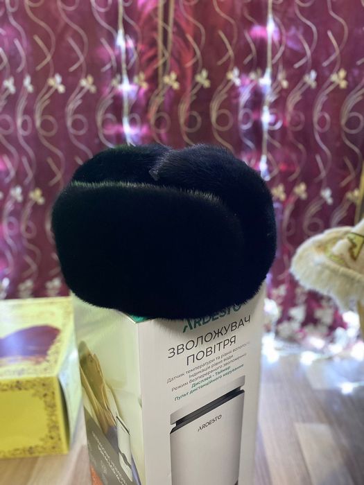 Продам норковую шапку - ушанку