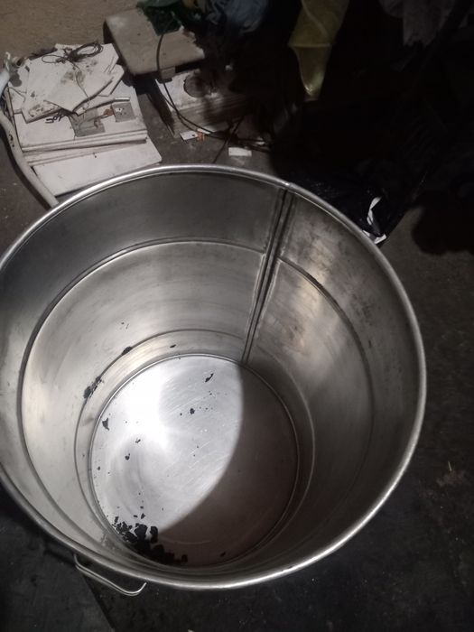 Нержавка бочка ва козонла сотилади