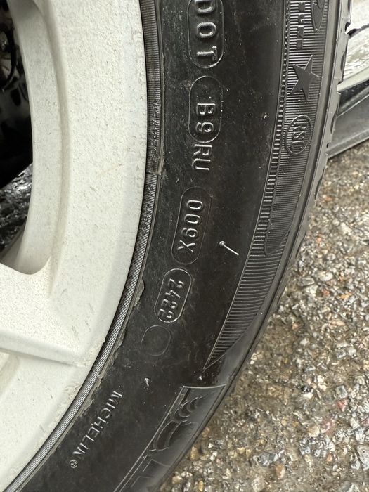 Бмв диск 19 с шиной