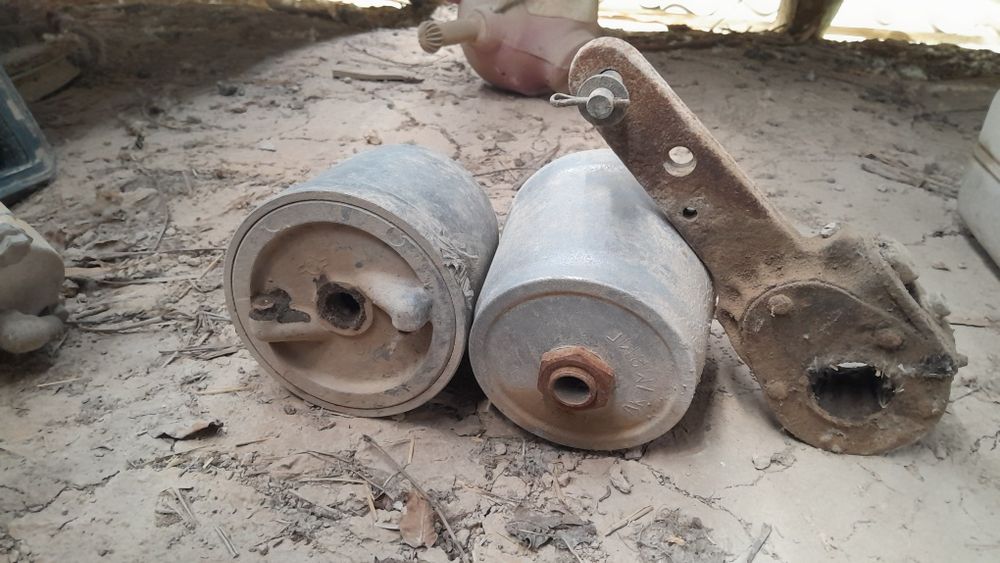 Винтилятор печки 24 Вольт Кардан УАЗ. Канистр 20.10л.