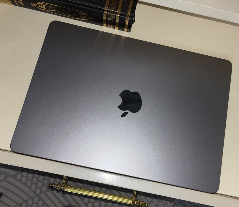 MacBook Air M2 8/256