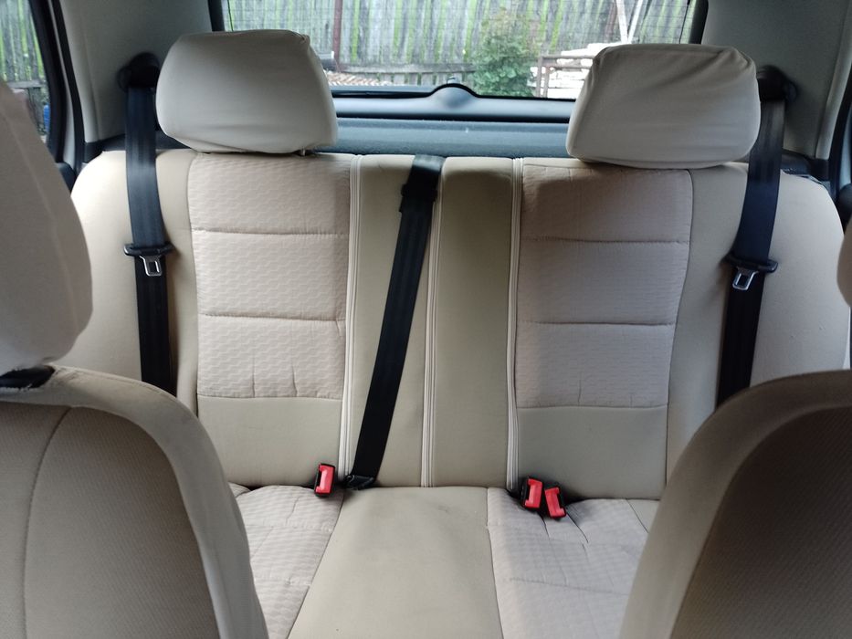 SKODA Fabia 2000 — imagine 5