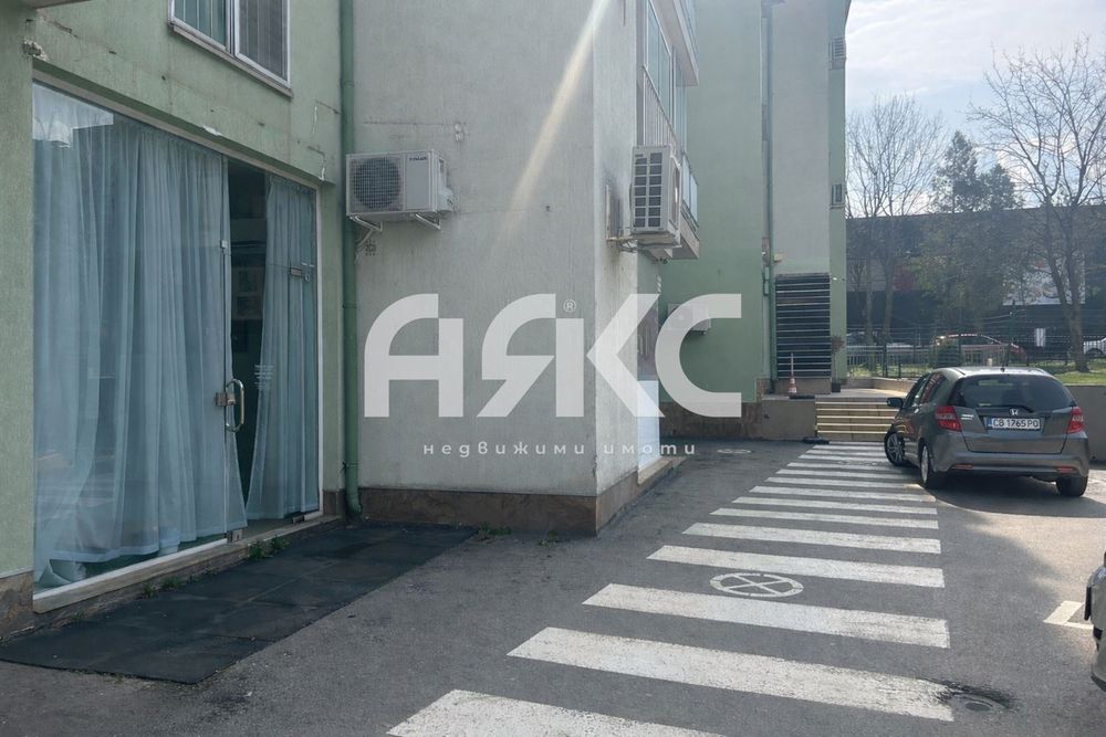 Дава се под наем Магазин в София, Студентски град - 35 кв.м за 398.82 € - Снимка #4