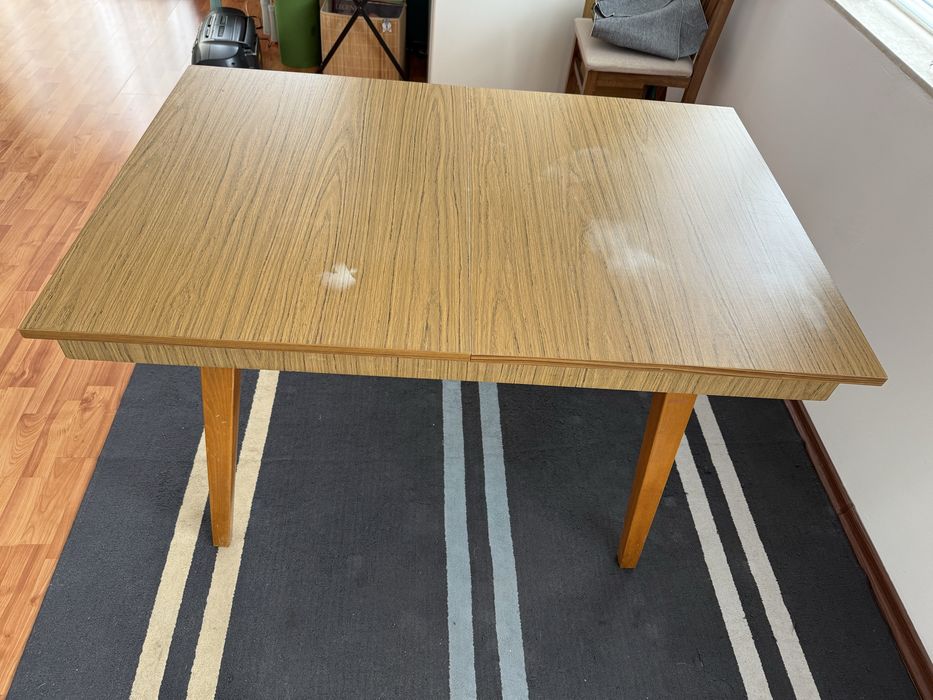 Разтегателна маса