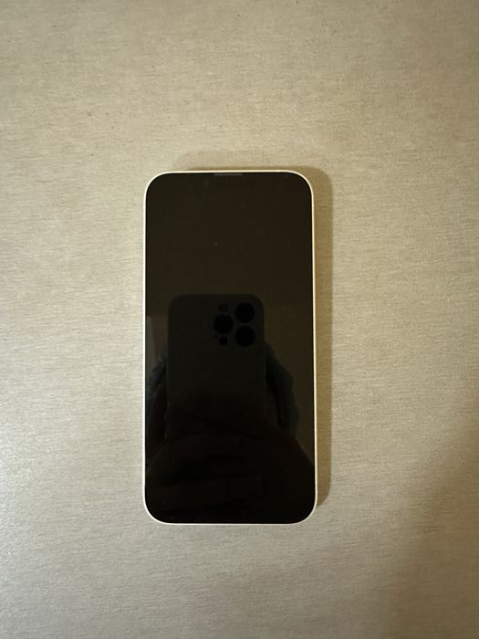 Продается айфон 14