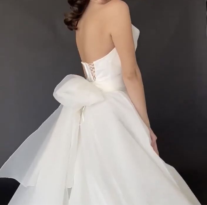 Свадебное платье