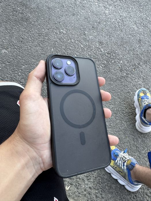 Vand iphone 14 pro max  256 gb pret neg