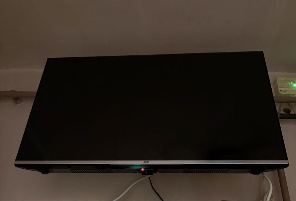 TV JVC 80 cm, smart, android