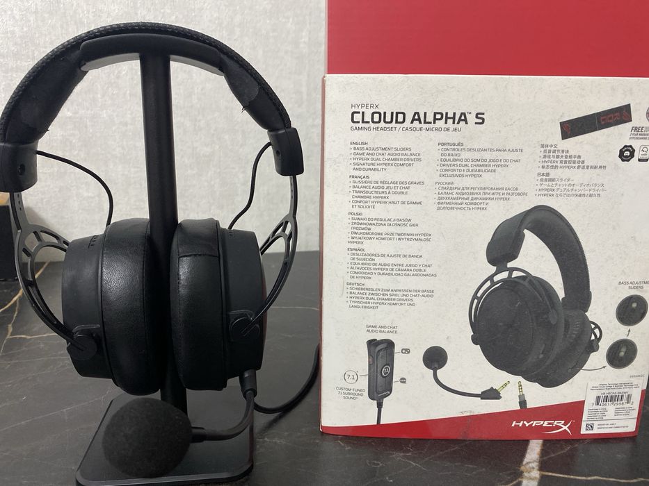 Игровые наушники HyperX