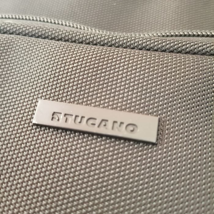 Geantă laptop Tucano