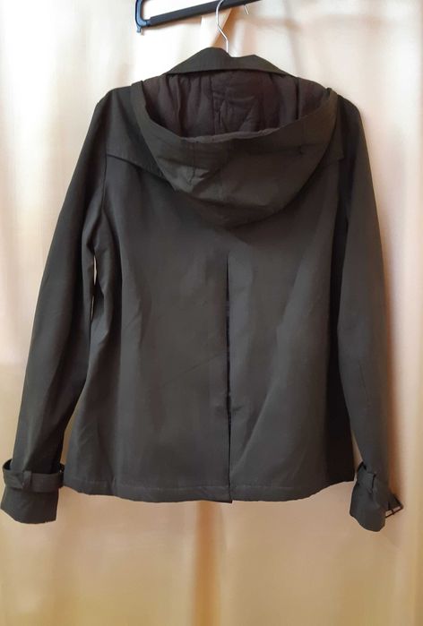 Куртка женская  Pull Bear