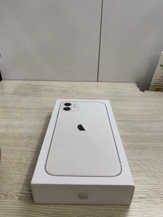 Продается Iphone 11 silver 128 гб