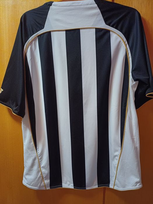 Продавам фланелка JAKO